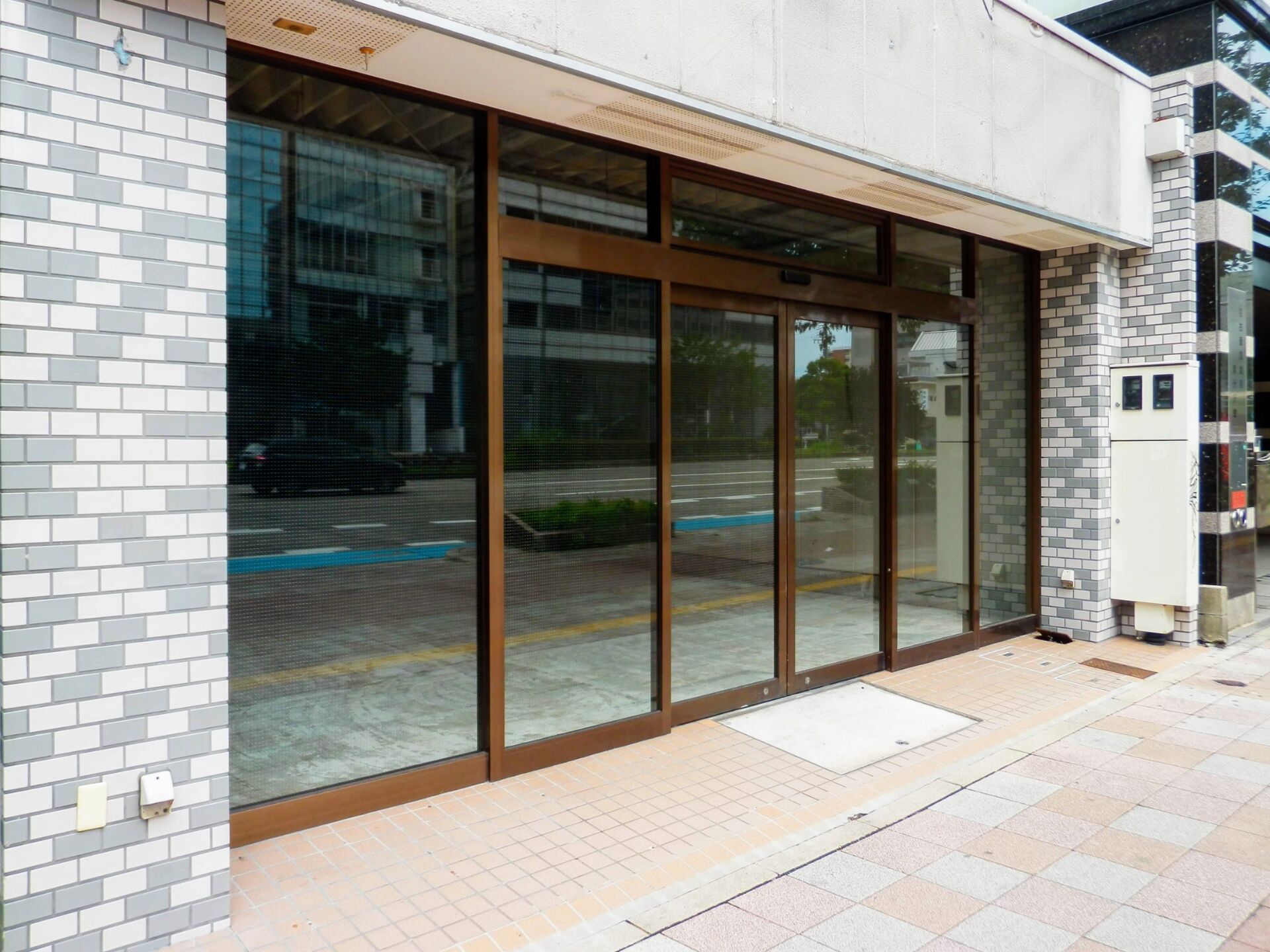 商業施設の内装解体工事一式